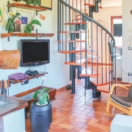 Sea View With Garden. Apartamento *